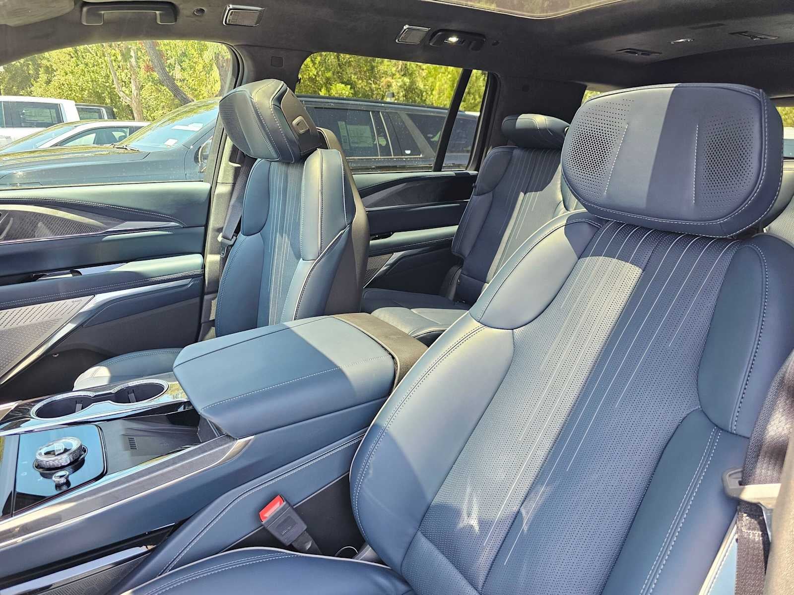 2026 Cadillac ESCALADE IQL Premium Sport