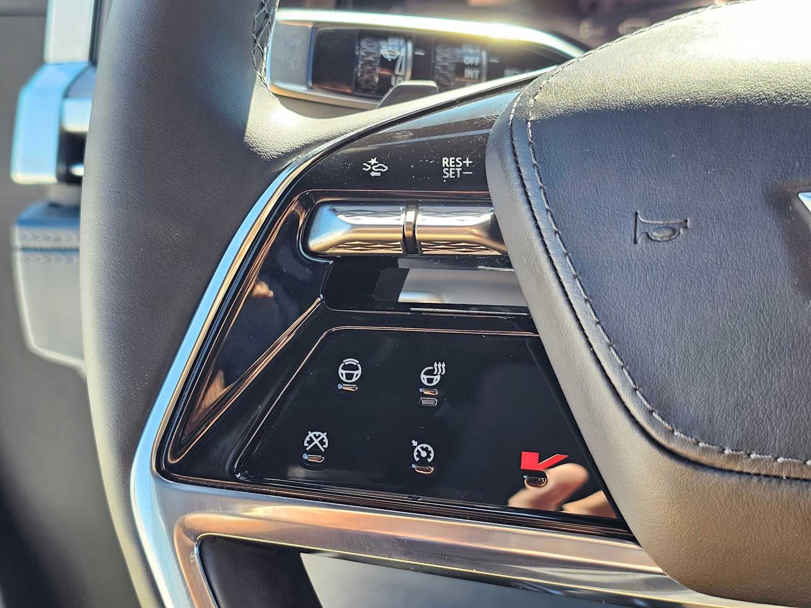 2026 Cadillac ESCALADE IQL Premium Sport