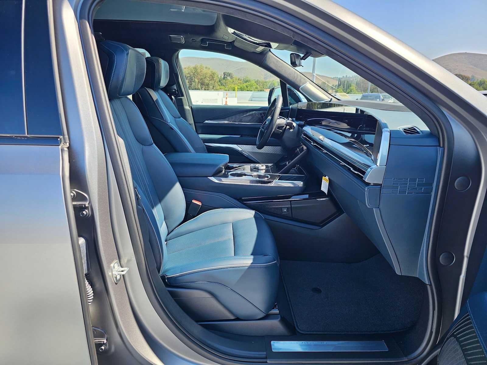 2026 Cadillac ESCALADE IQL Premium Sport