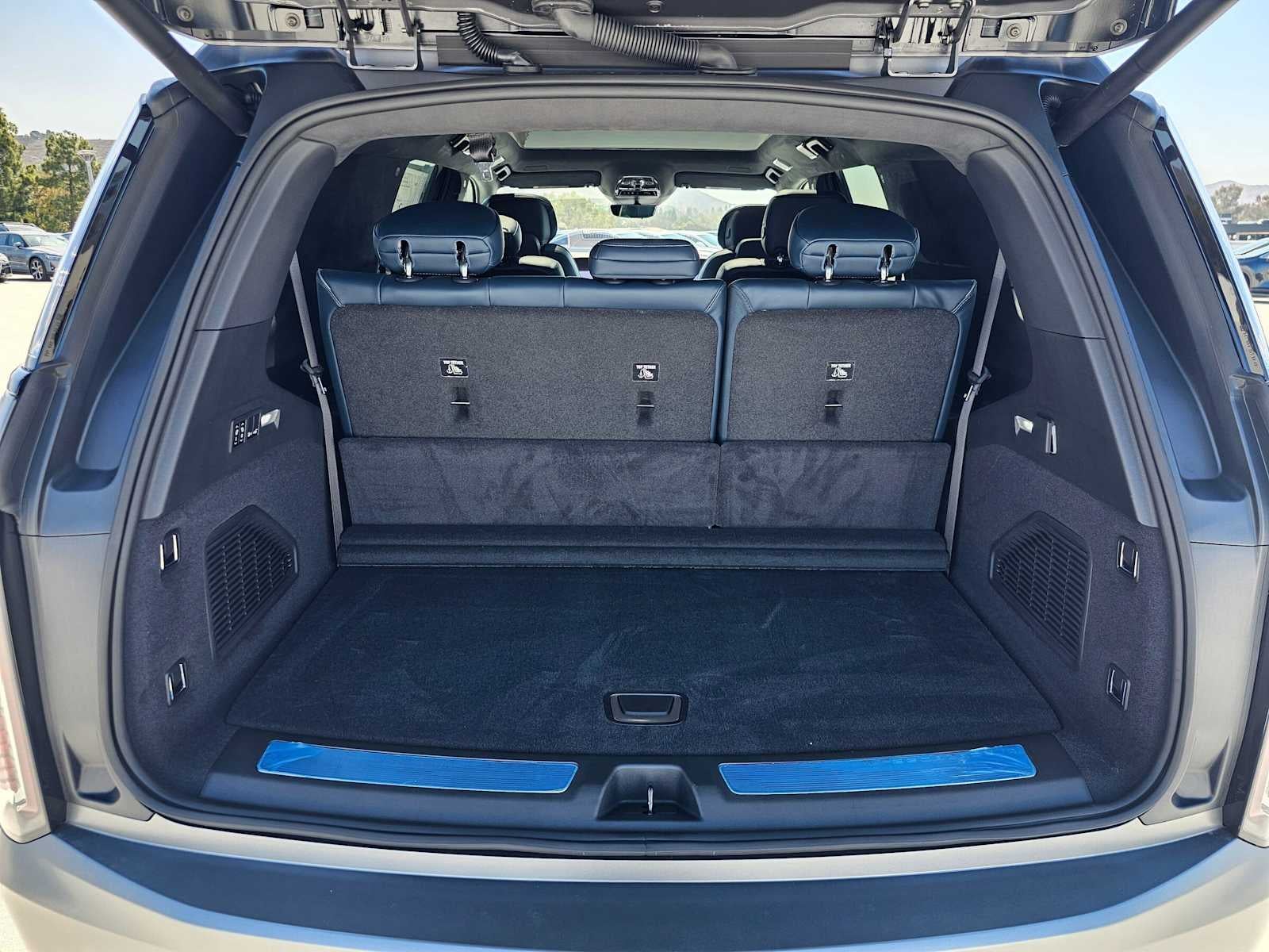 2026 Cadillac ESCALADE IQL Premium Sport