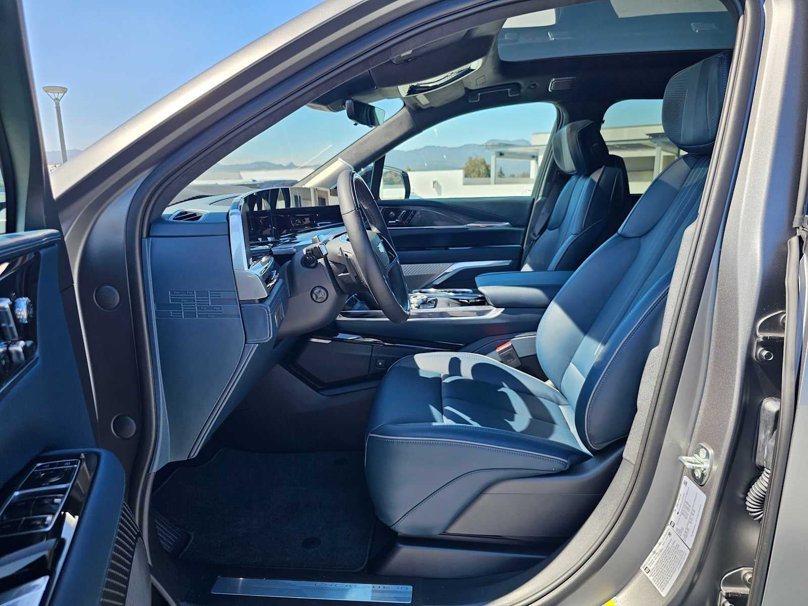 2026 Cadillac ESCALADE IQL Premium Sport