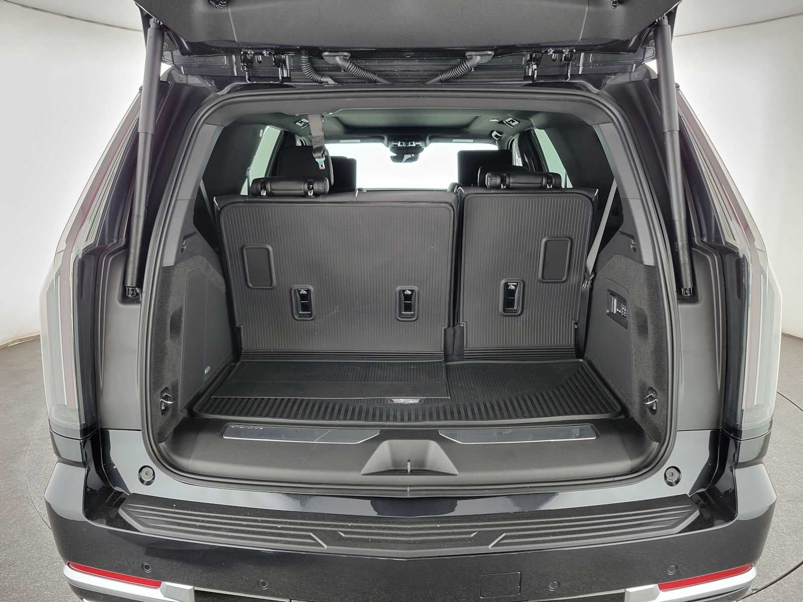 2027 Cadillac Escalade Luxury