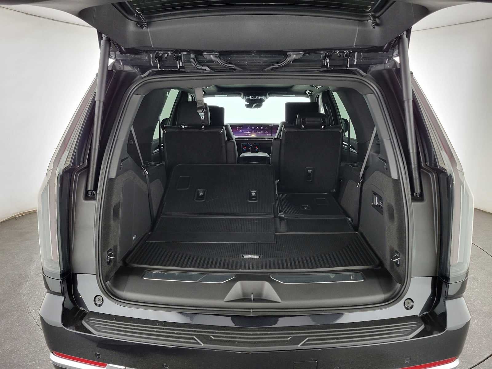 2027 Cadillac Escalade Luxury