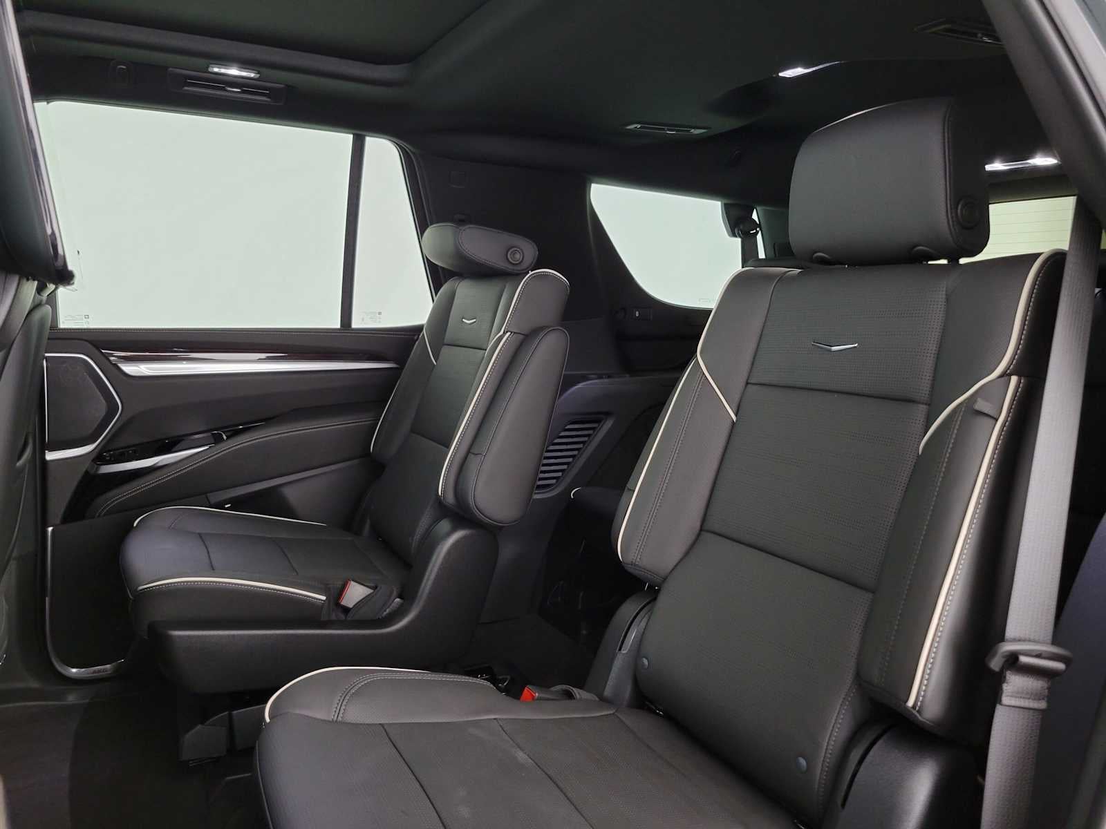 2027 Cadillac Escalade Luxury