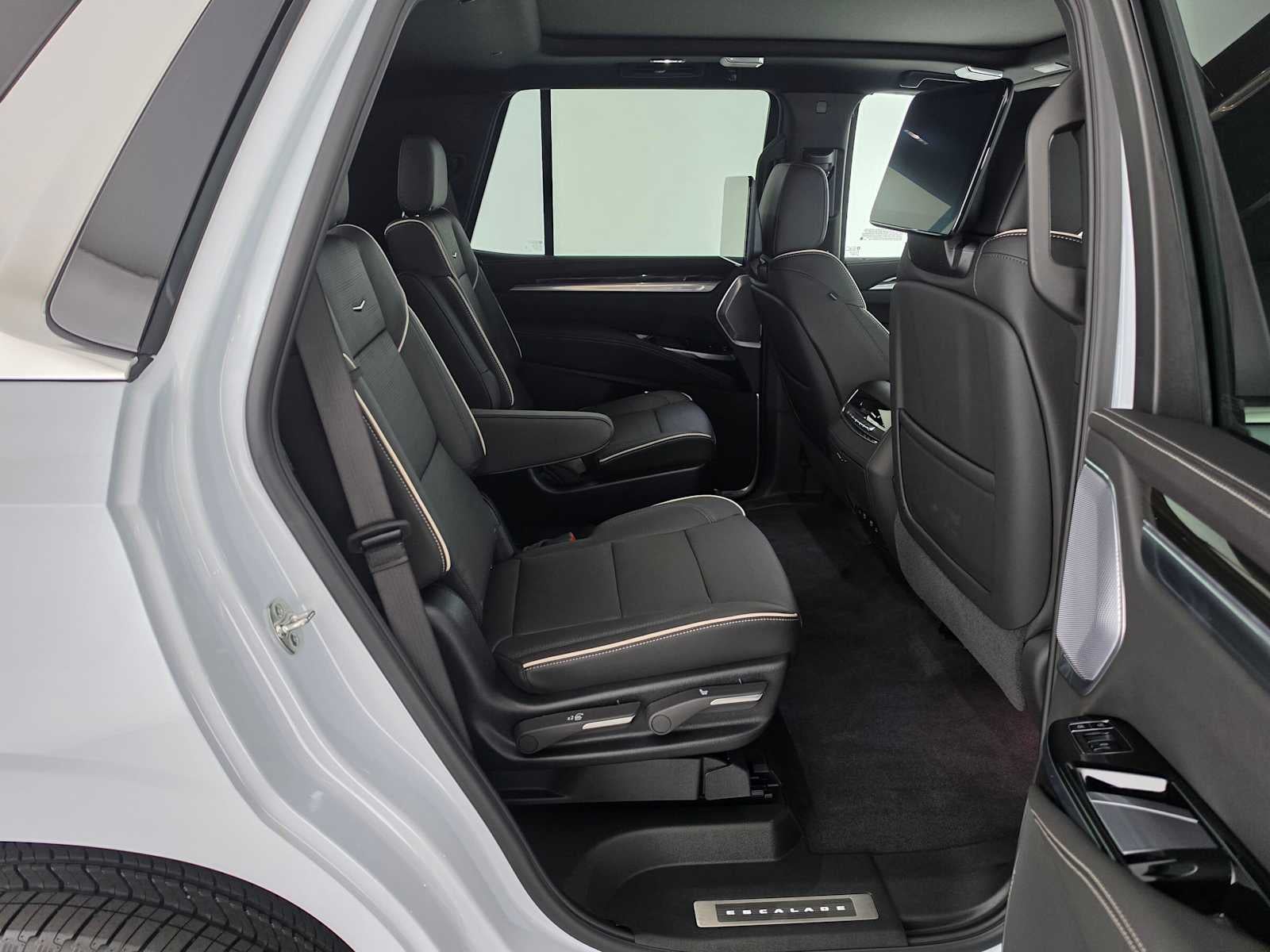 2027 Cadillac Escalade Luxury