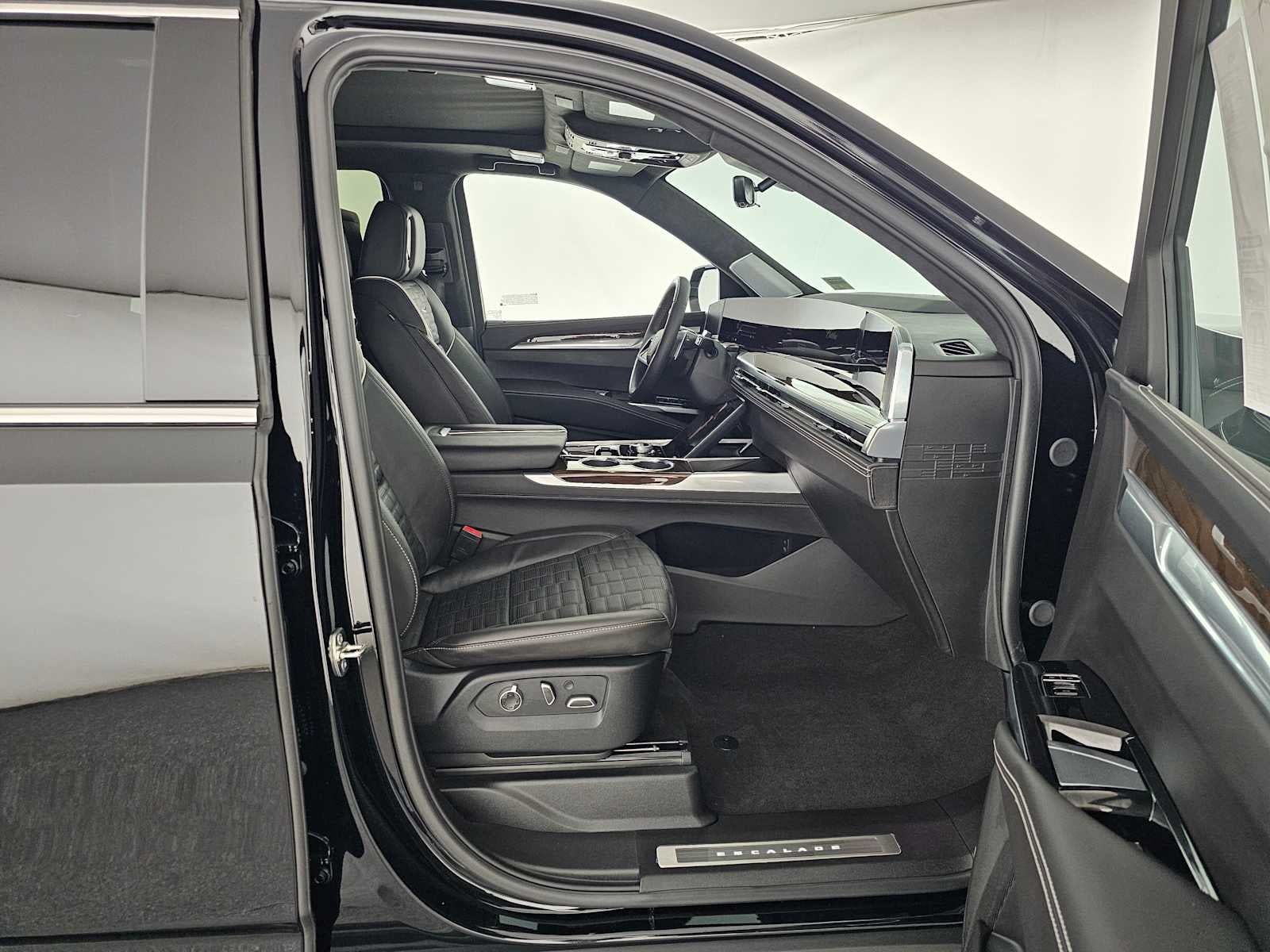 2026 Cadillac Escalade Platinum Luxury