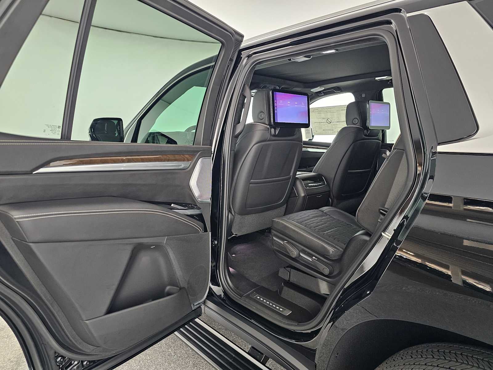 2026 Cadillac Escalade Platinum Luxury