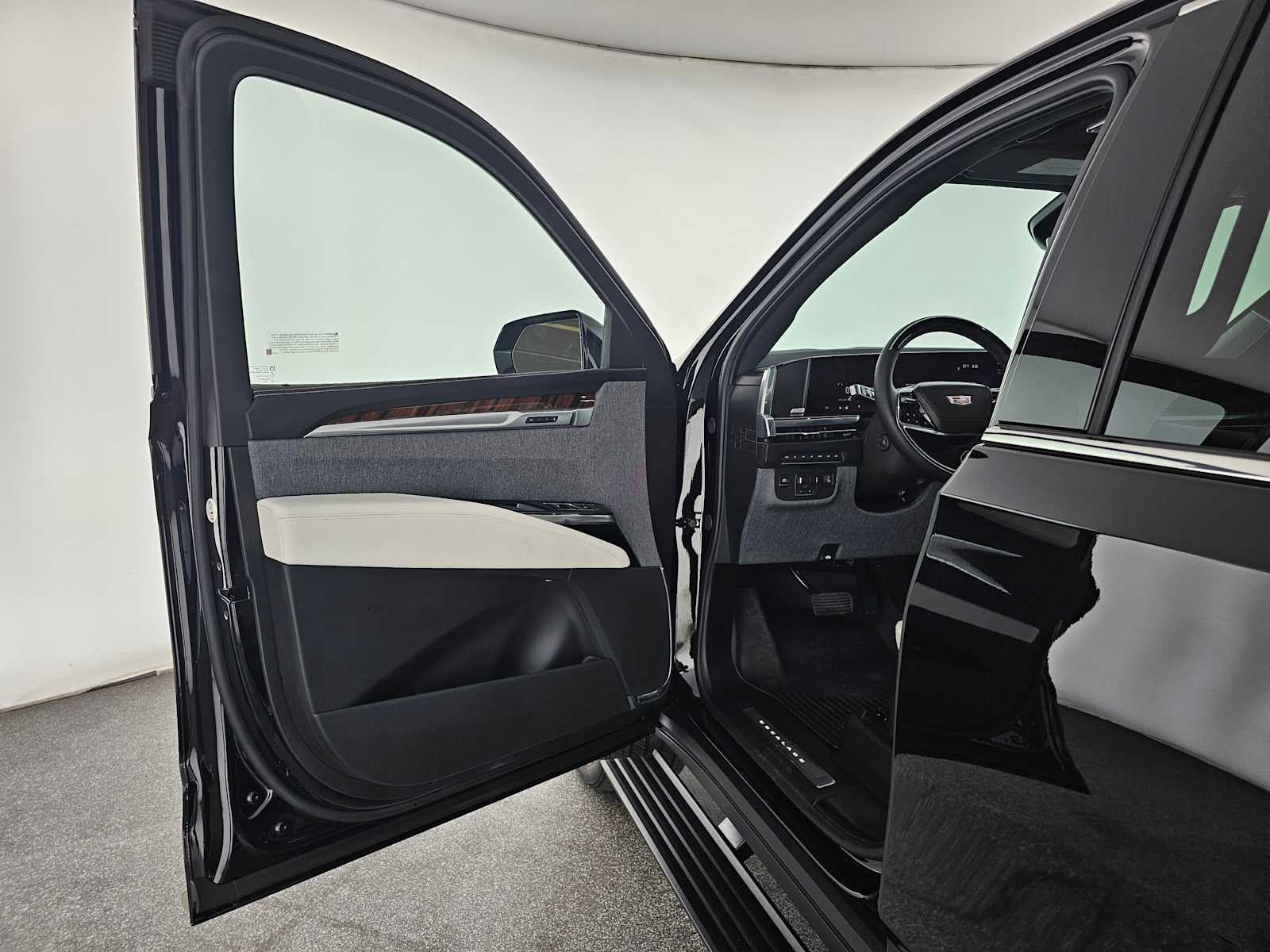 2026 Cadillac Escalade Platinum Luxury