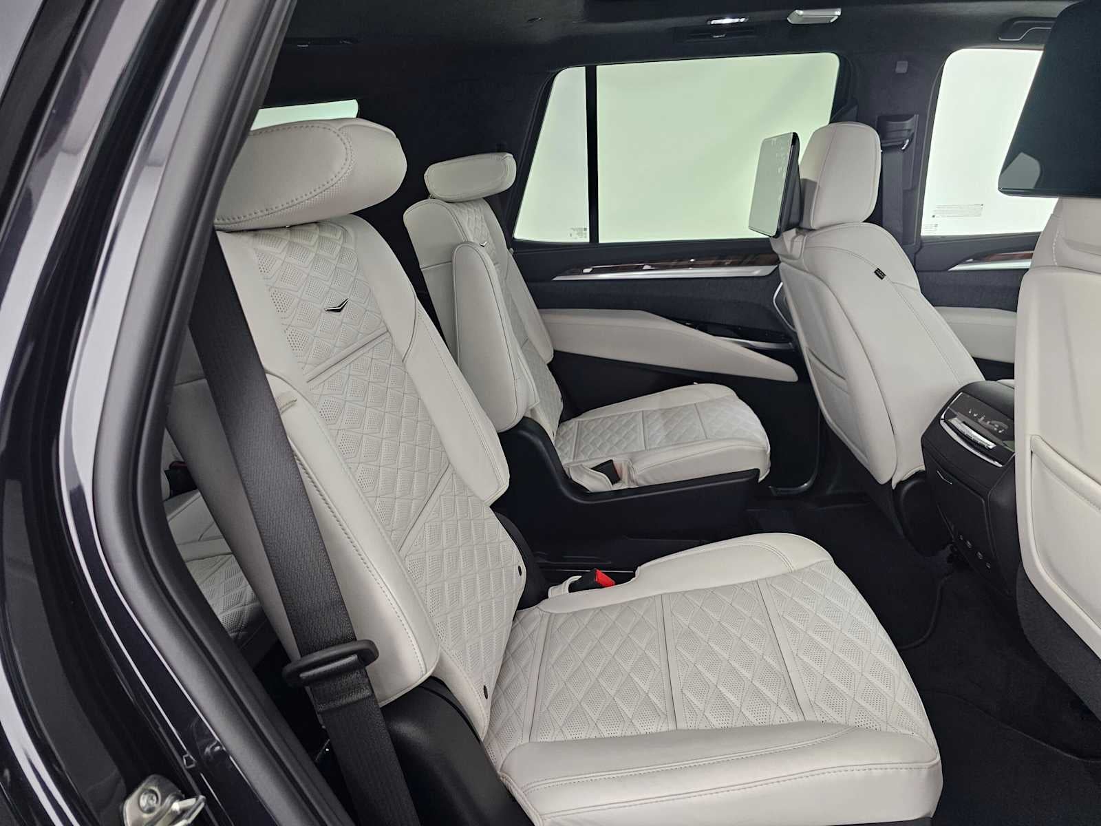 2027 Cadillac Escalade 4WD Platinum Sport