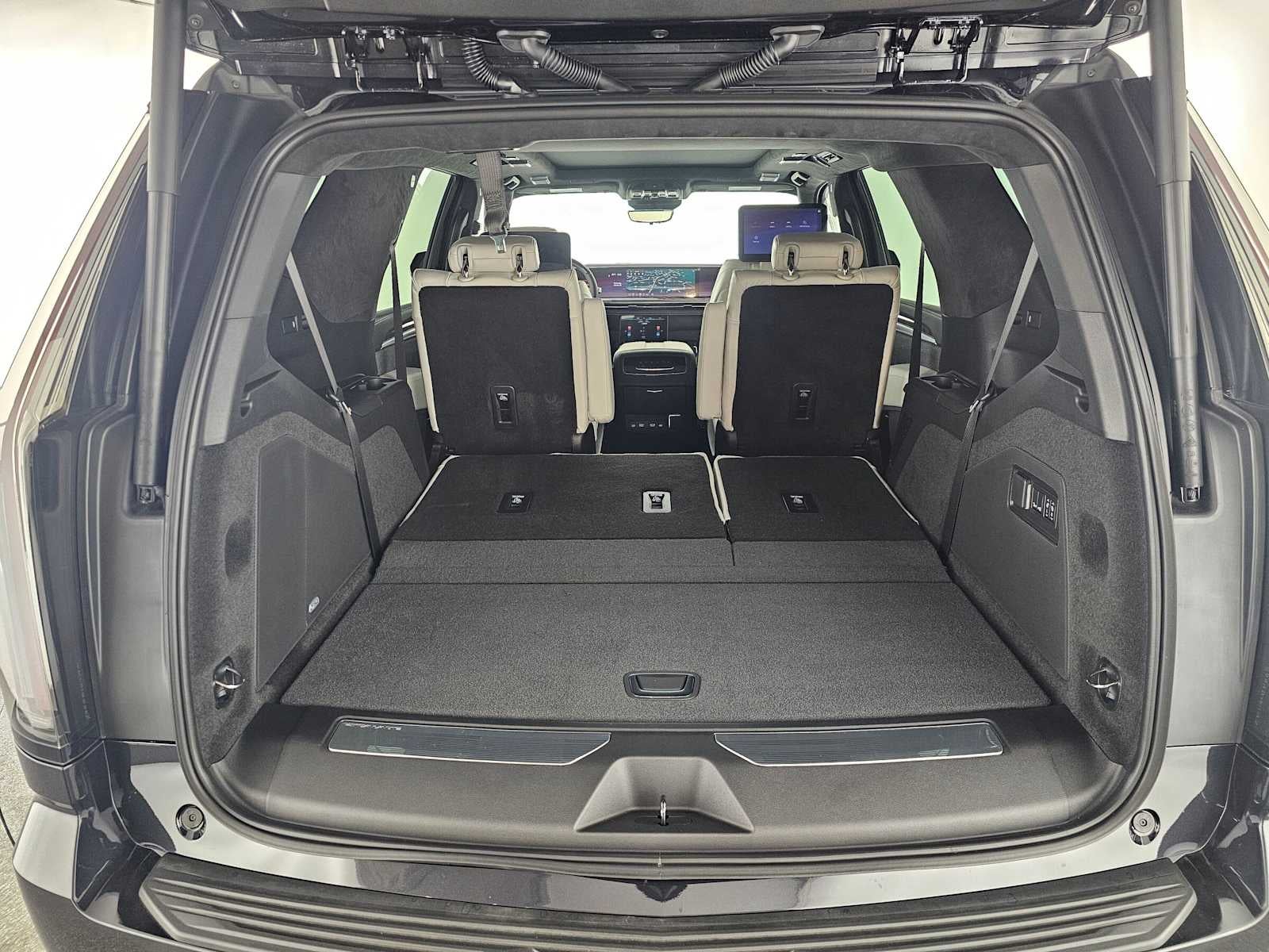 2027 Cadillac Escalade 4WD Platinum Sport