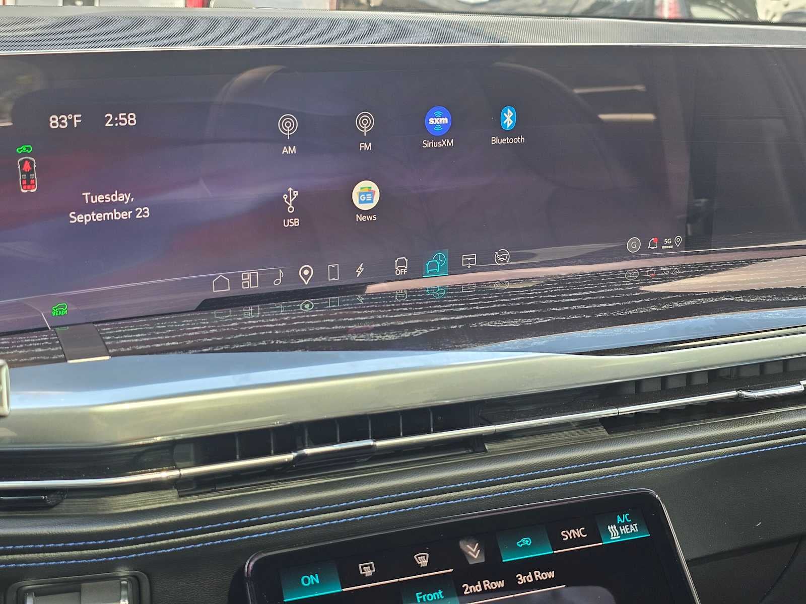 2026 Cadillac ESCALADE IQ Luxury