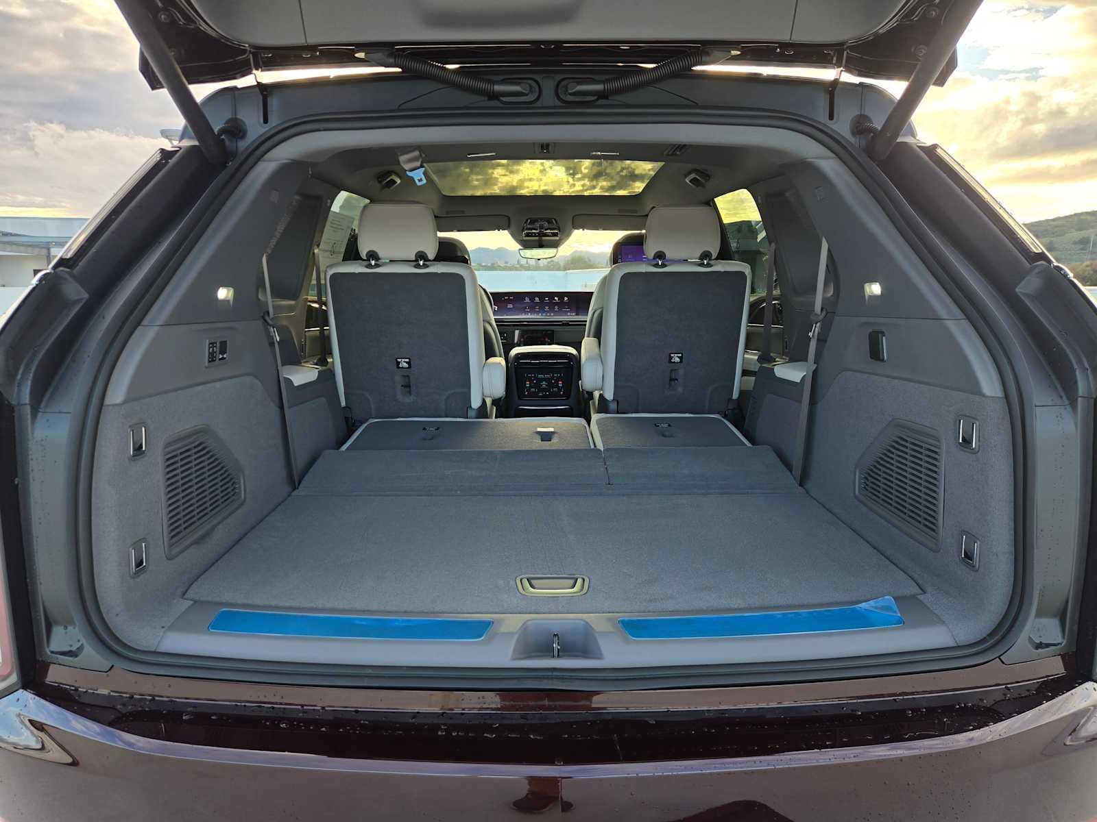 2026 Cadillac ESCALADE IQ Luxury