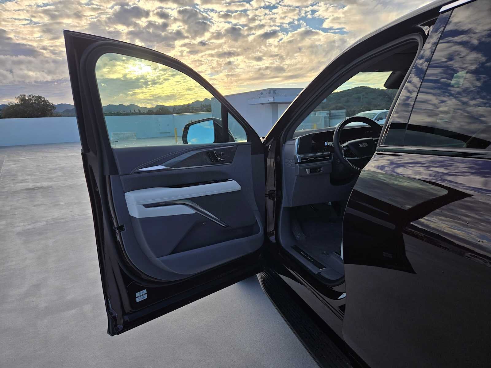 2026 Cadillac ESCALADE IQ Luxury