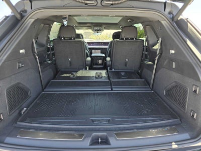 2026 Cadillac ESCALADE IQ Luxury