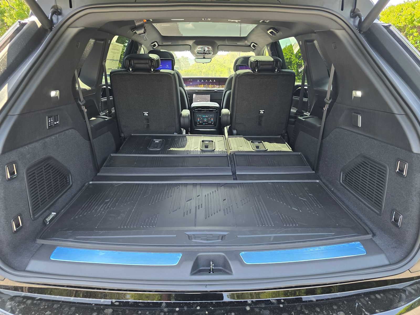 2026 Cadillac ESCALADE IQ Luxury