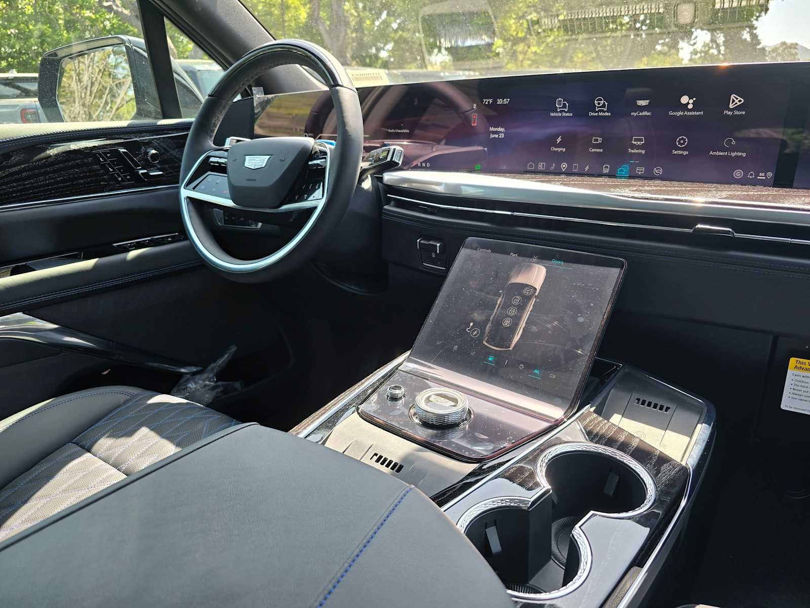 2026 Cadillac ESCALADE IQ Luxury