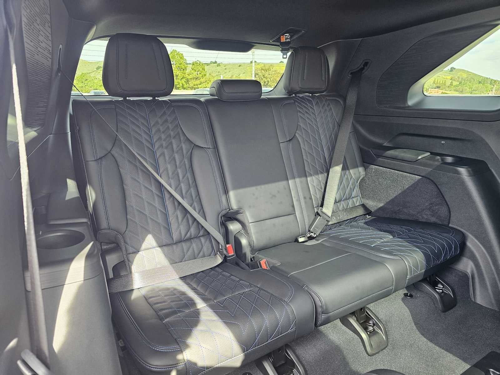2025 Cadillac ESCALADE IQ Luxury 1