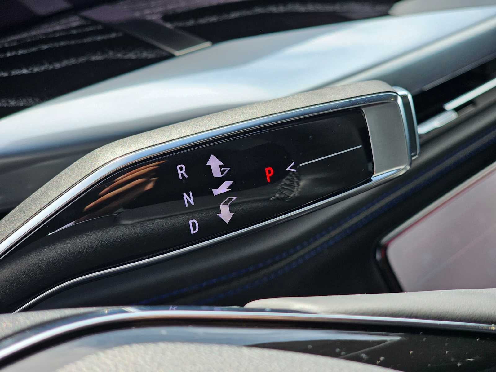 2025 Cadillac ESCALADE IQ Luxury 1