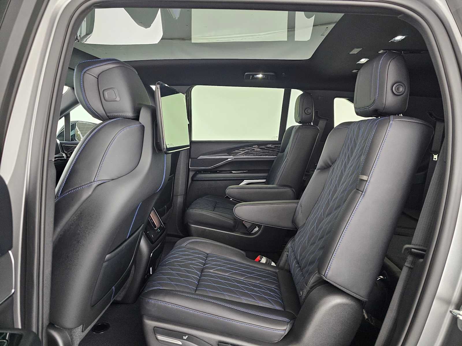 2026 Cadillac ESCALADE IQ Luxury