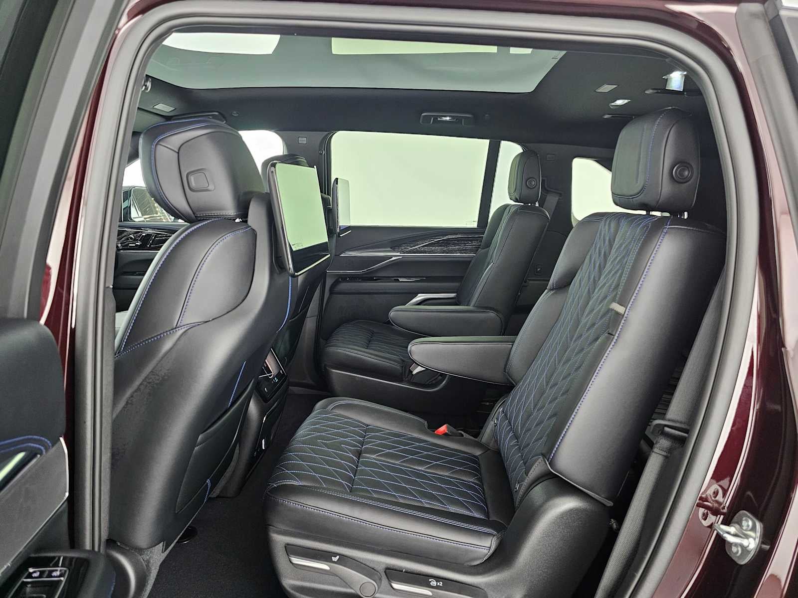 2026 Cadillac ESCALADE IQ Luxury