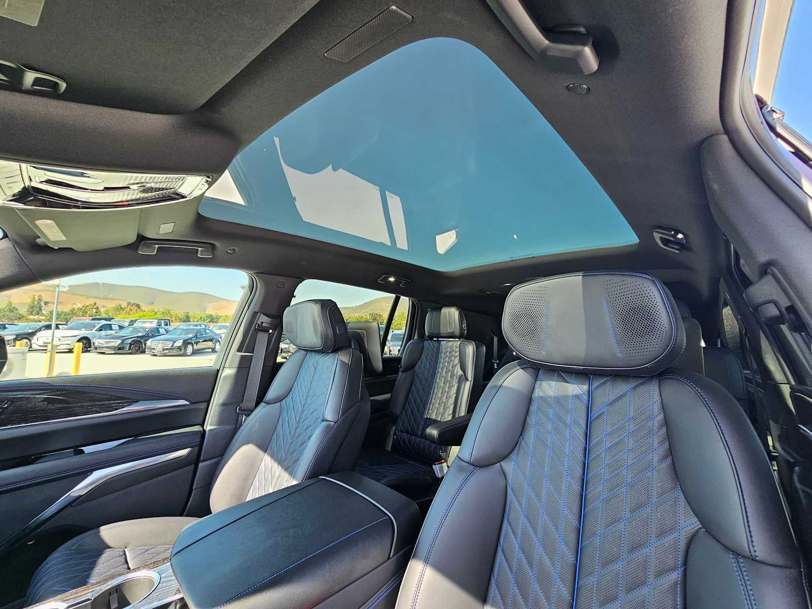 2026 Cadillac ESCALADE IQ Sport