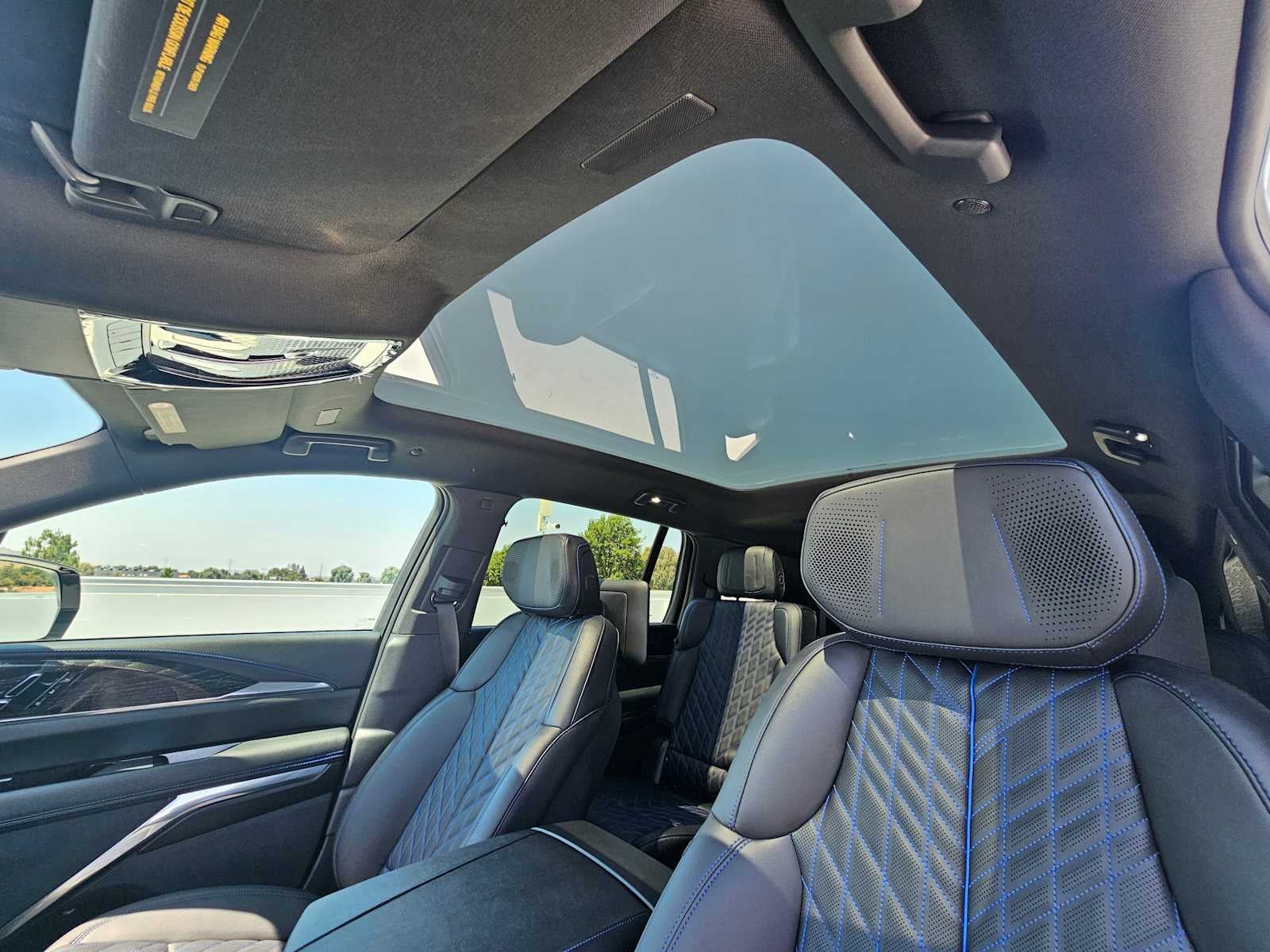 2026 Cadillac ESCALADE IQ Sport