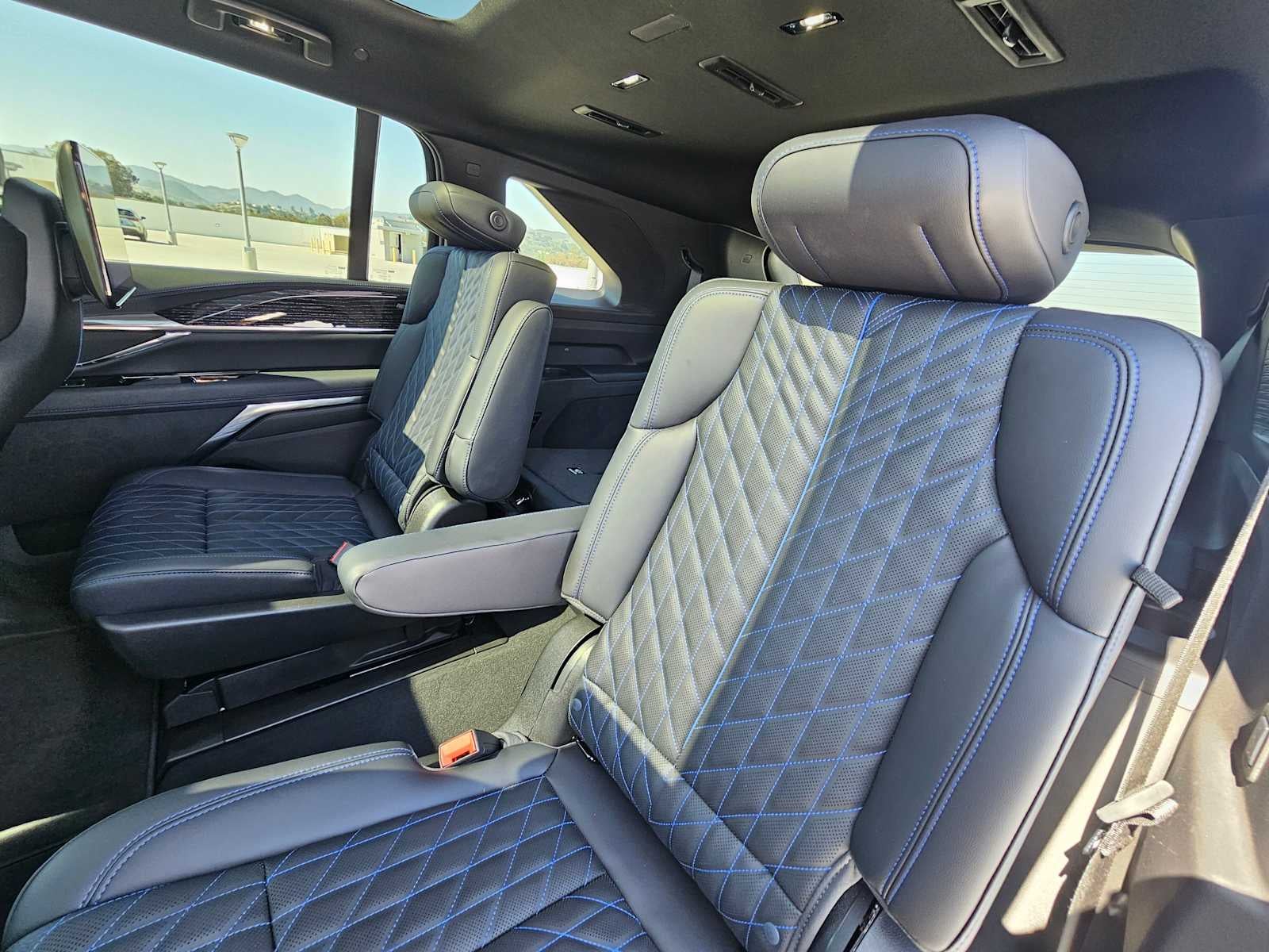 2025 Cadillac ESCALADE IQ Sport 1