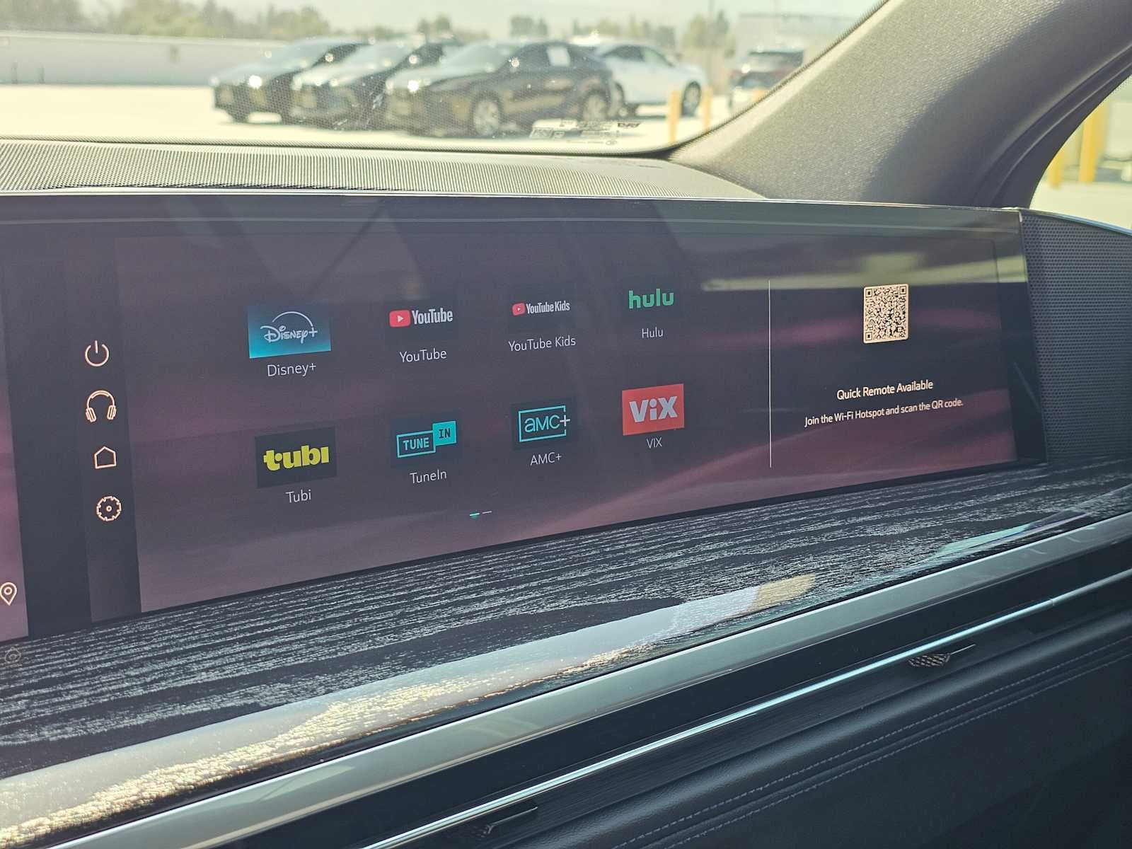 2025 Cadillac ESCALADE IQ Sport 1