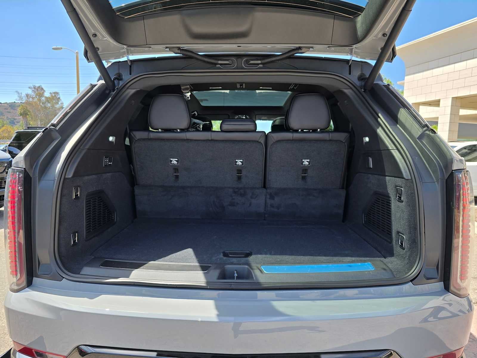 2026 Cadillac ESCALADE IQ Sport