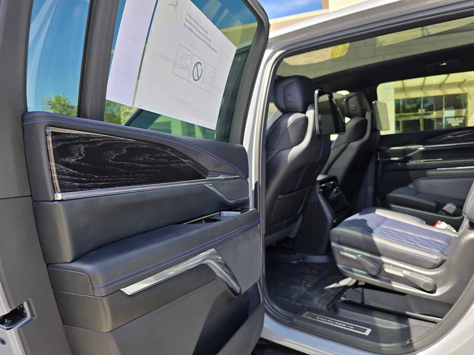 2026 Cadillac ESCALADE IQ Sport