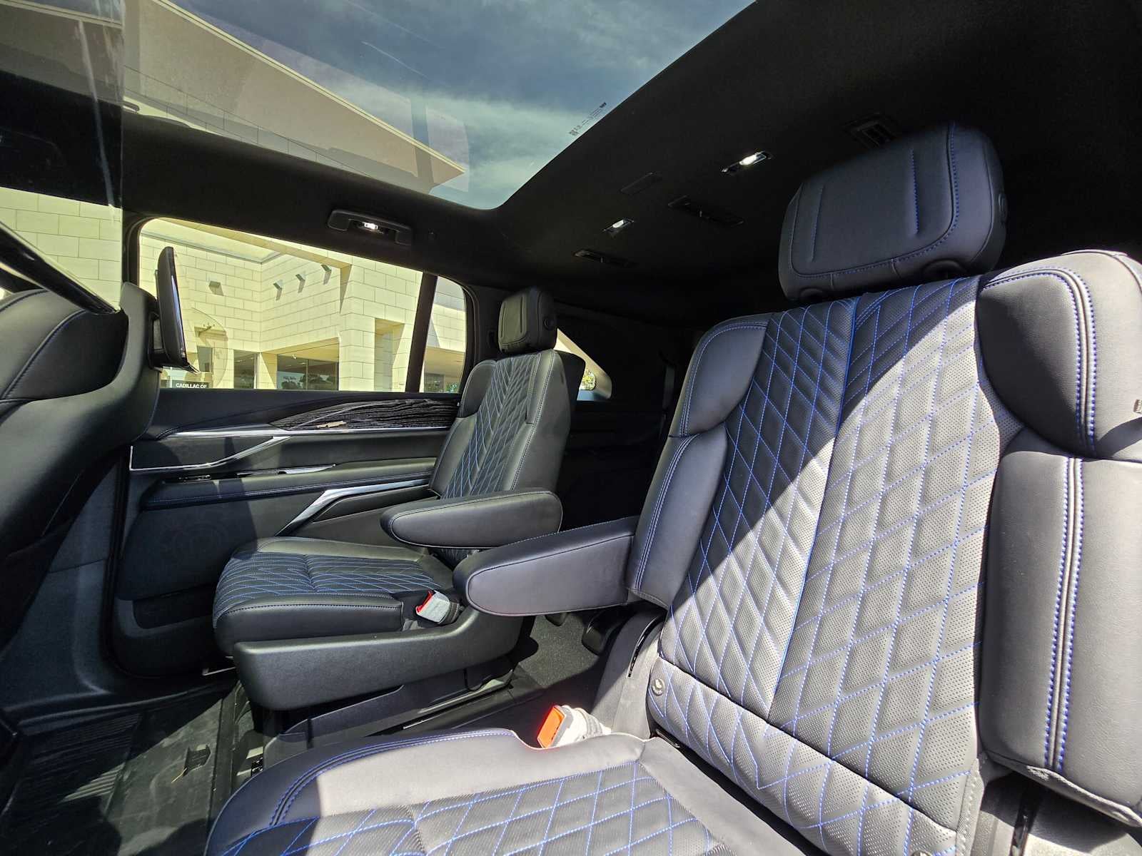 2026 Cadillac ESCALADE IQ Sport