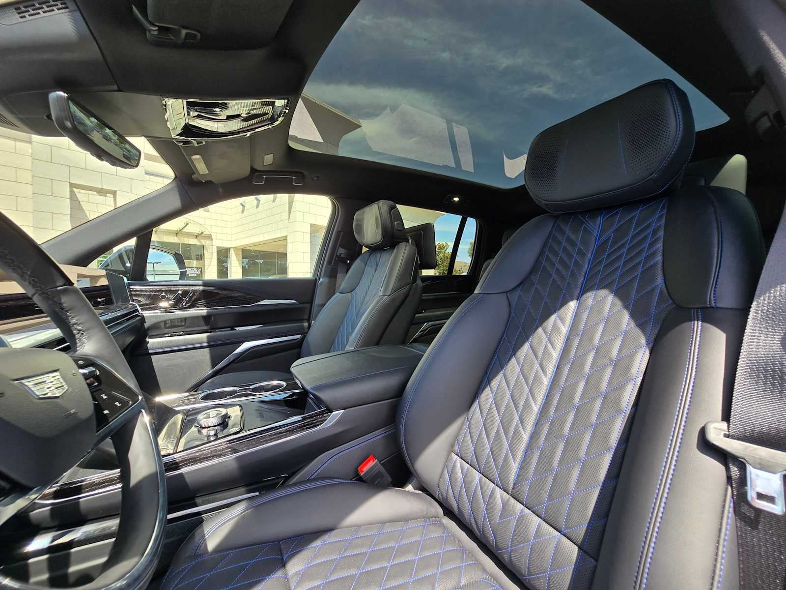 2026 Cadillac ESCALADE IQ Sport