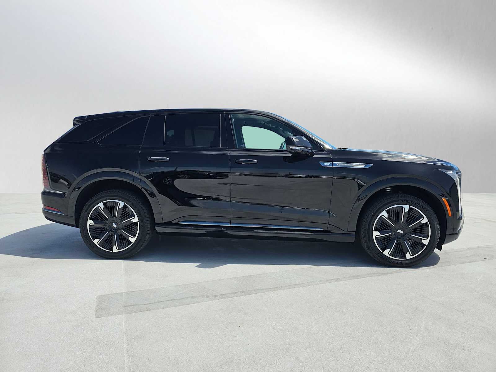 2025 Cadillac ESCALADE IQ Sport 2