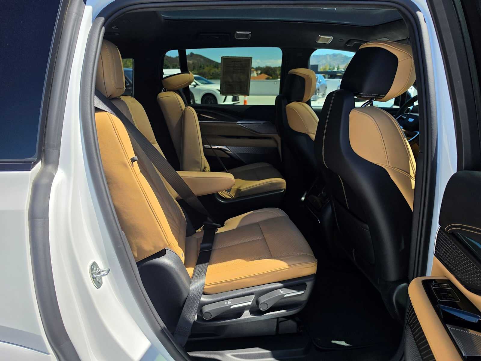 2025 Cadillac ESCALADE IQ Sport 2