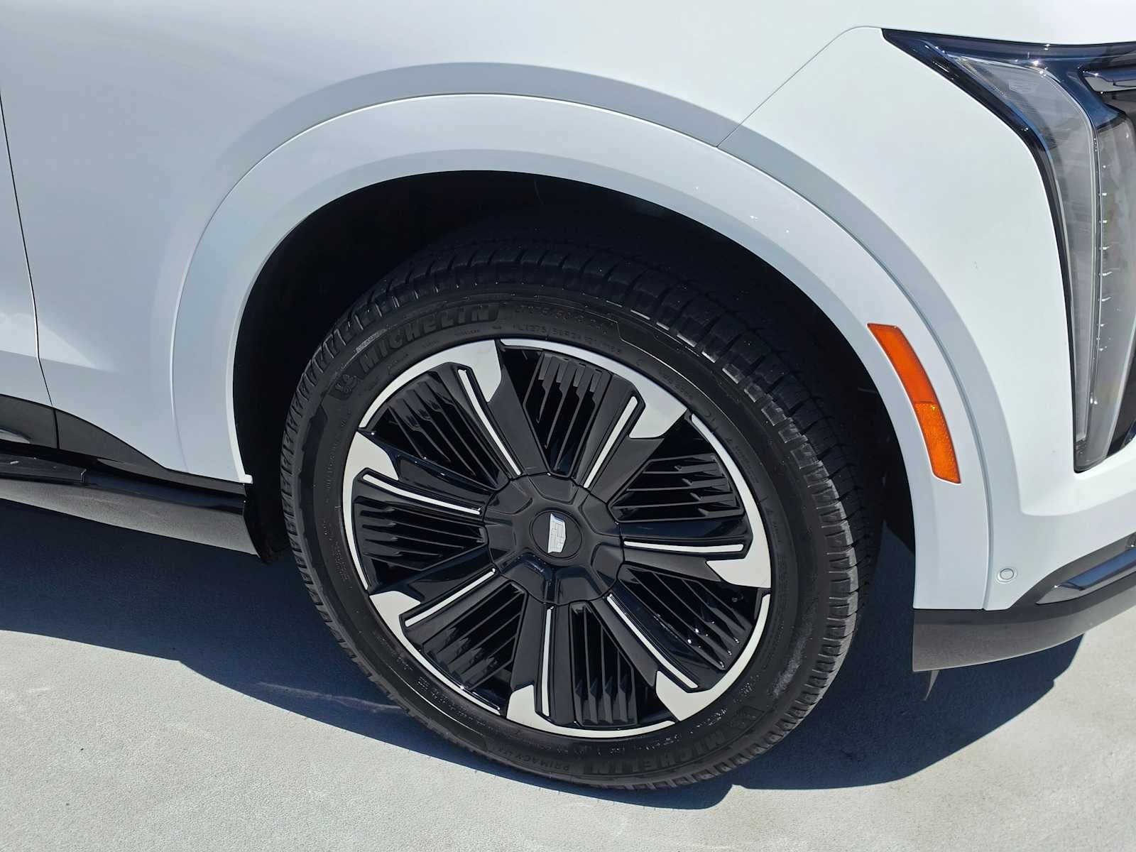 2025 Cadillac ESCALADE IQ Sport 2