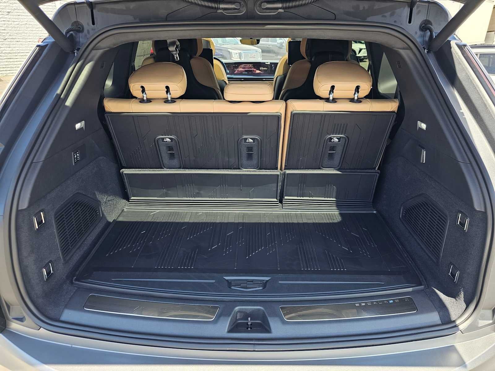 2026 Cadillac ESCALADE IQ Premium Sport