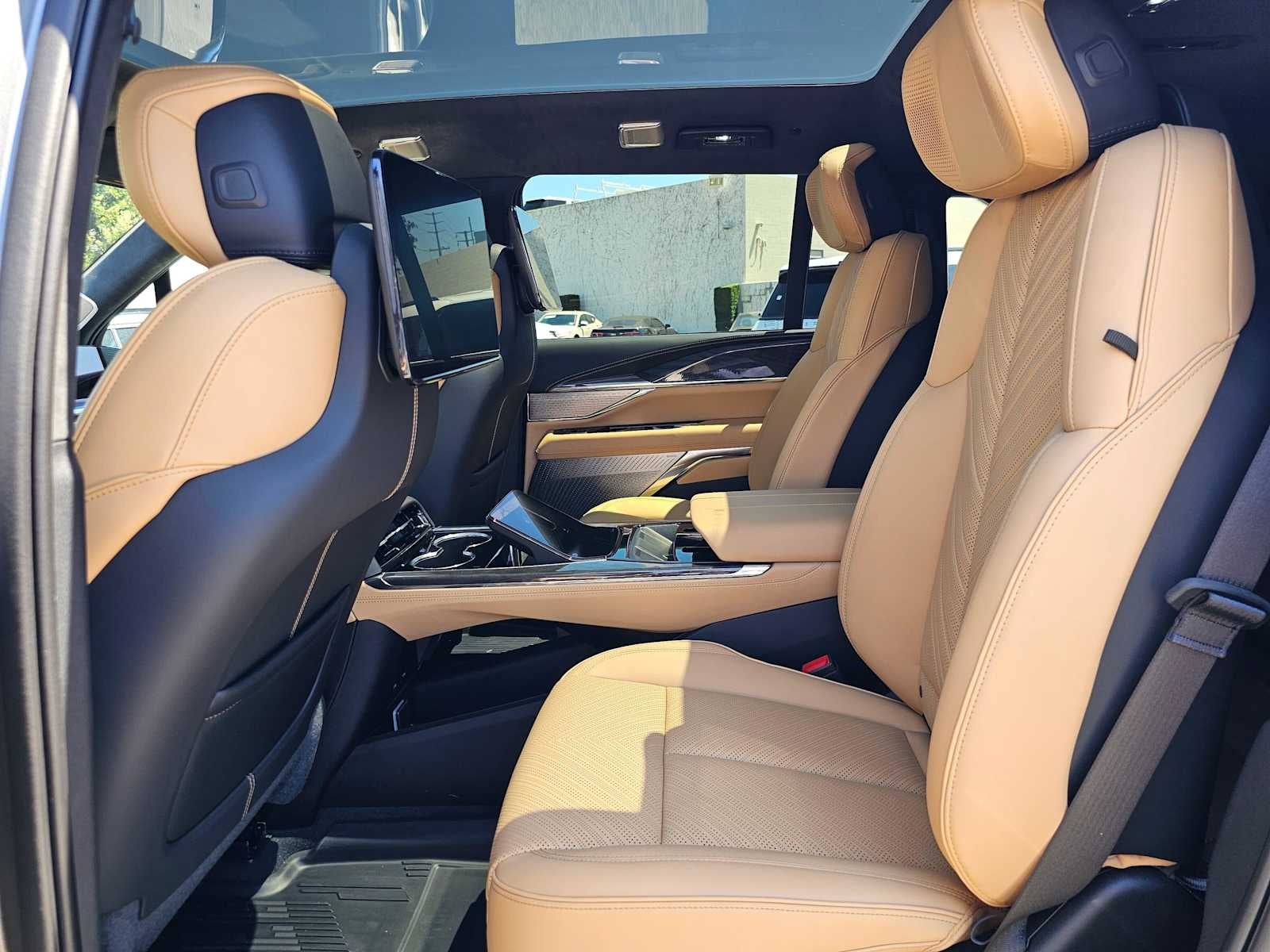 2026 Cadillac ESCALADE IQ Premium Sport