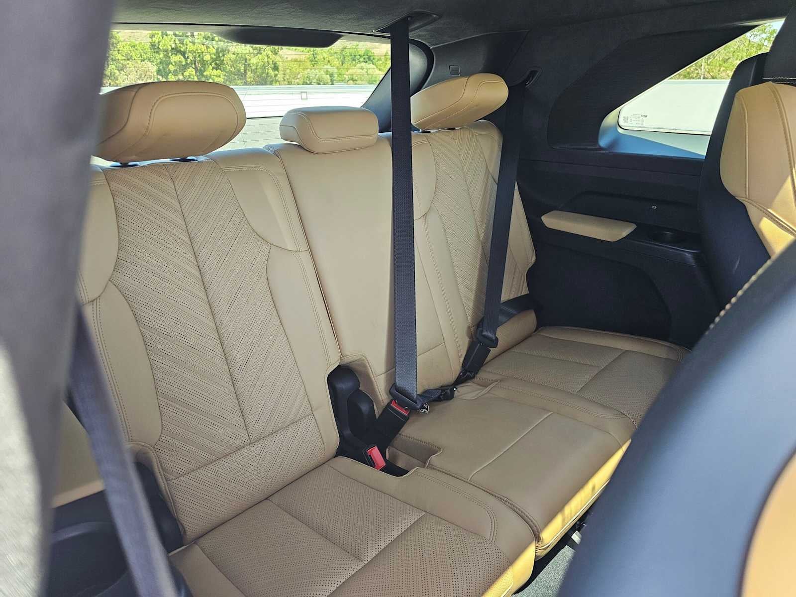 2025 Cadillac ESCALADE IQ Sport 2