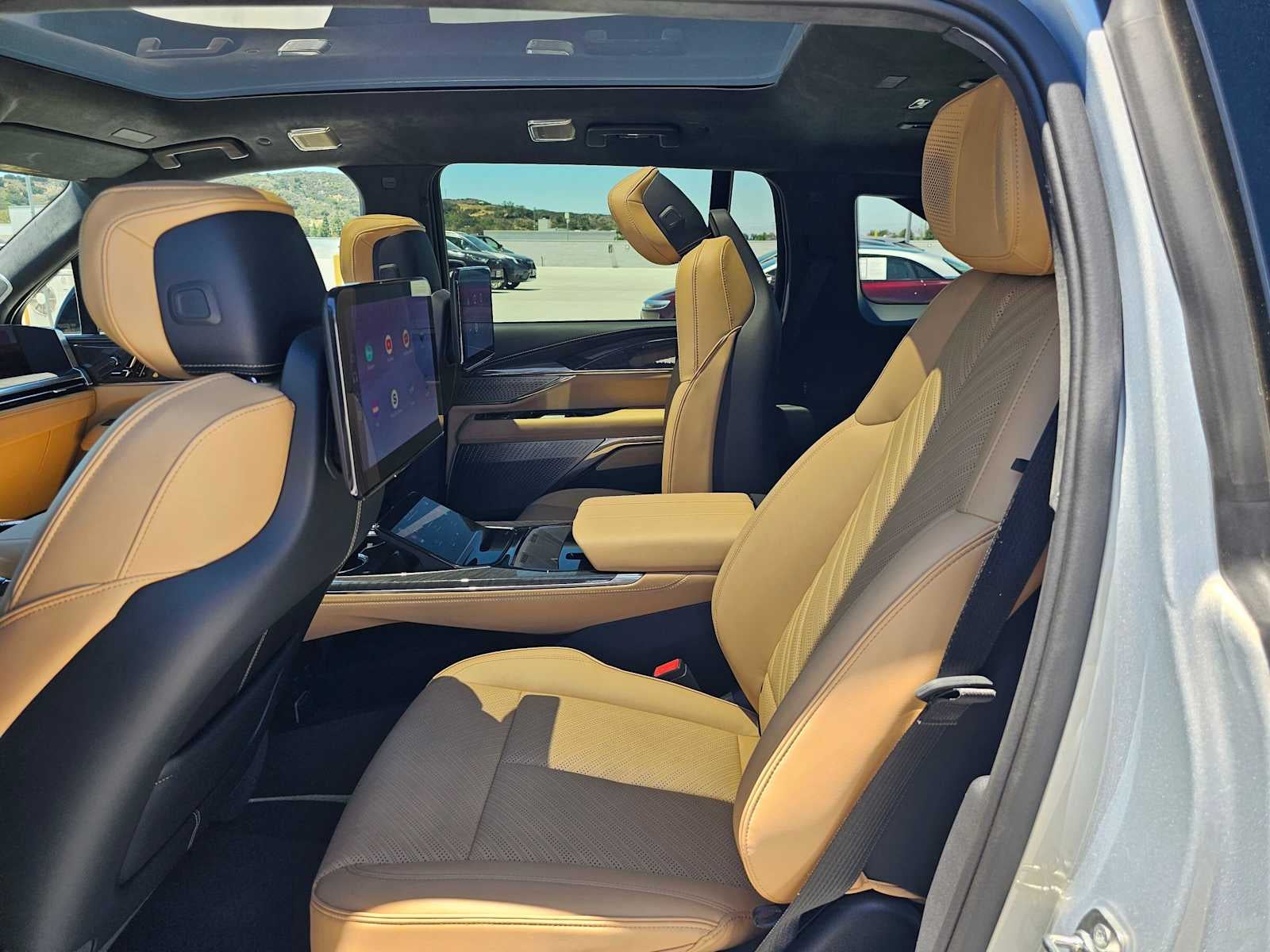 2025 Cadillac ESCALADE IQ Sport 2