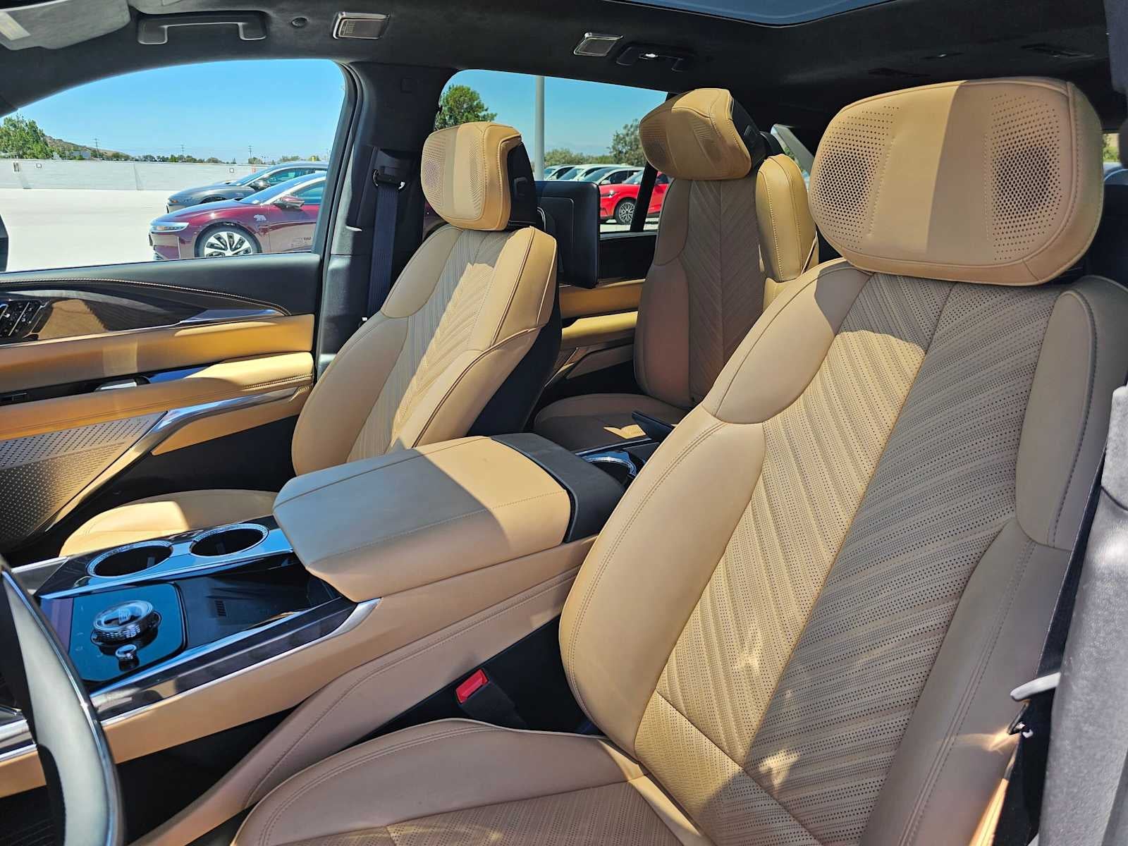 2025 Cadillac ESCALADE IQ Sport 2