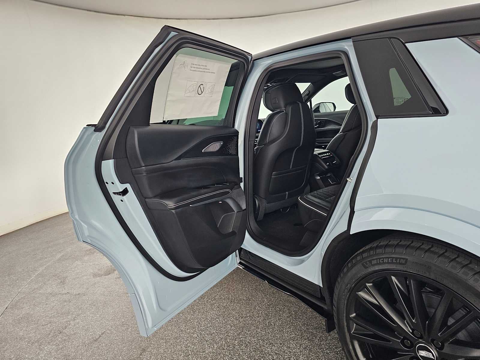 2026 Cadillac LYRIQ V-Series Premium