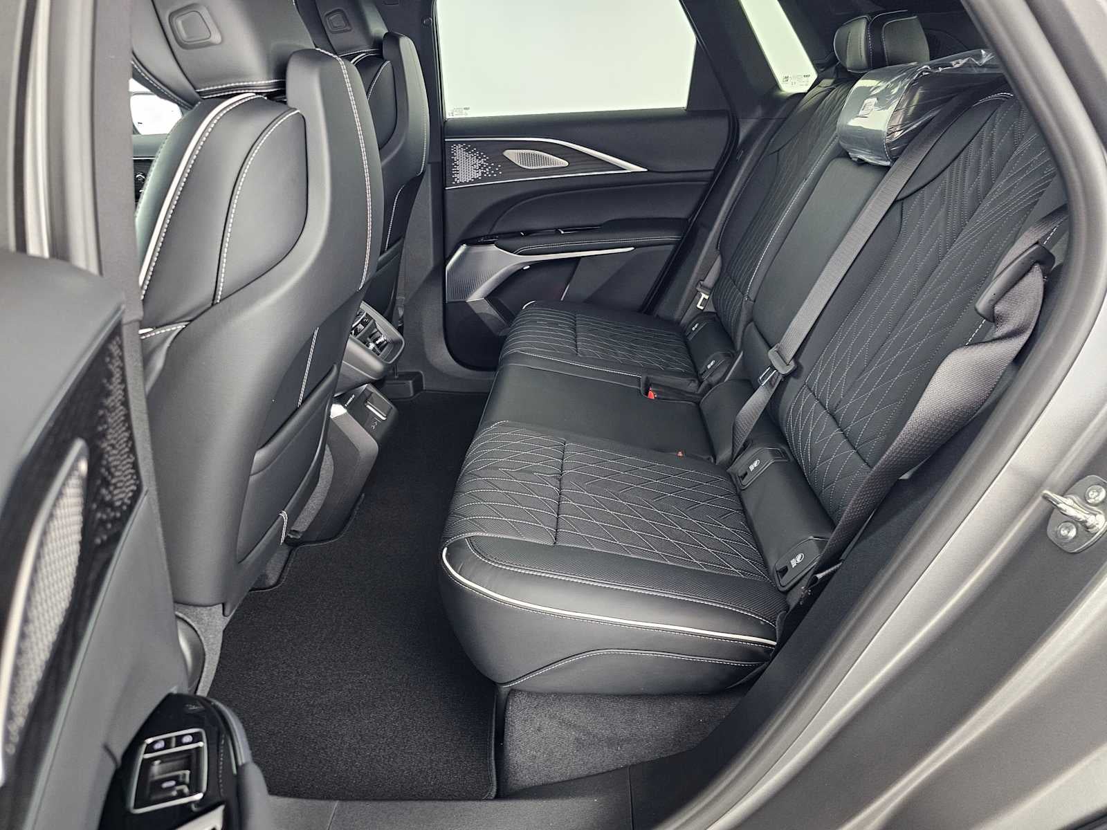 2026 Cadillac LYRIQ V-Series Premium