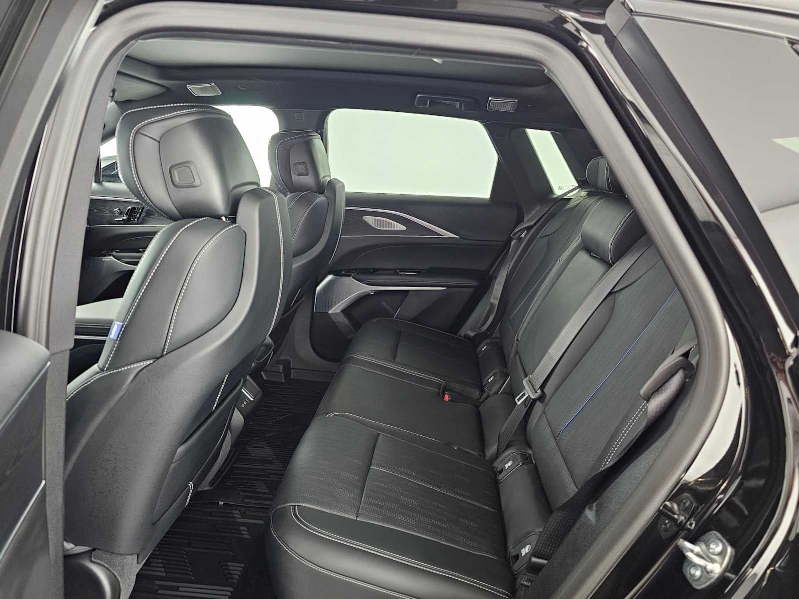 2026 Cadillac LYRIQ V-Series