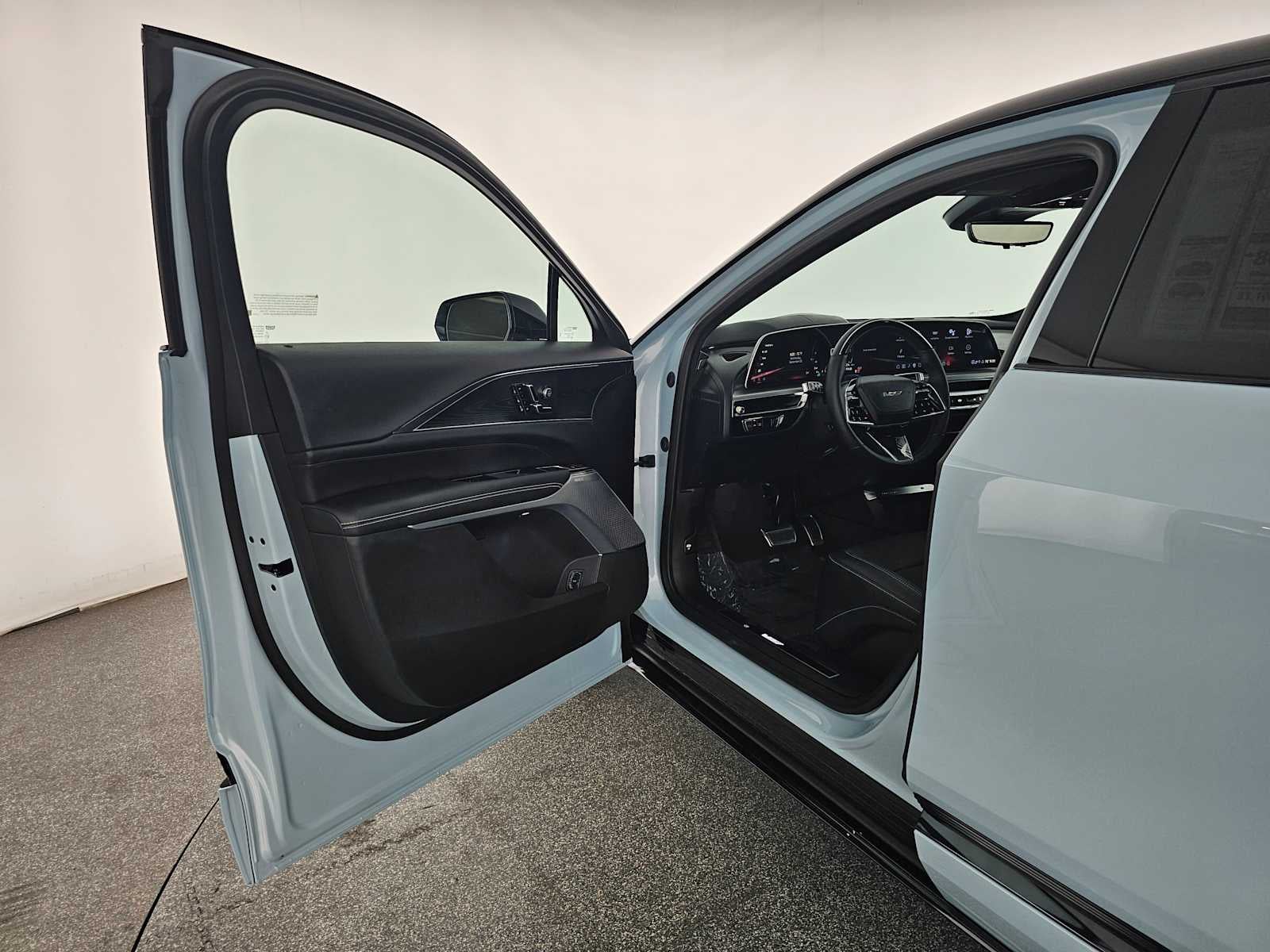 2026 Cadillac LYRIQ V-Series