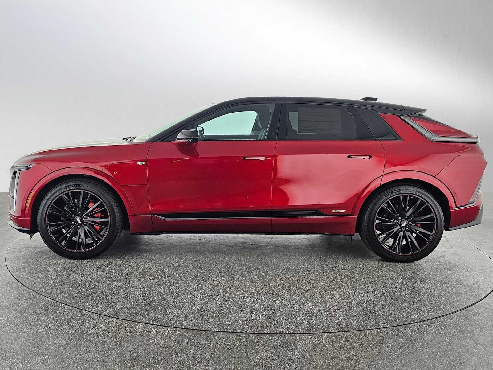 2026 Cadillac LYRIQ V-Series