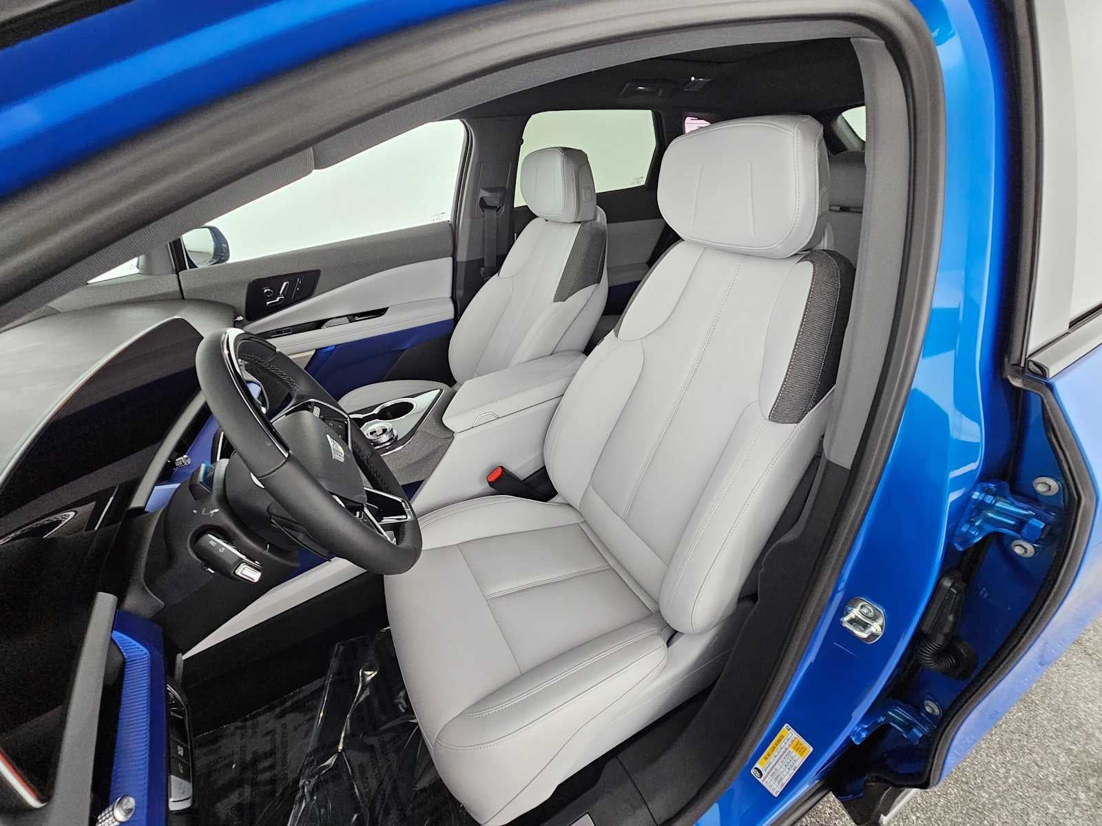 2027 Cadillac OPTIQ Luxury