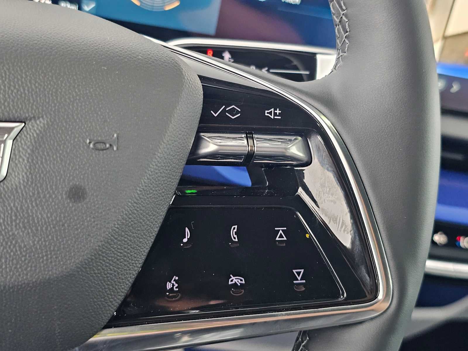 2027 Cadillac OPTIQ Luxury