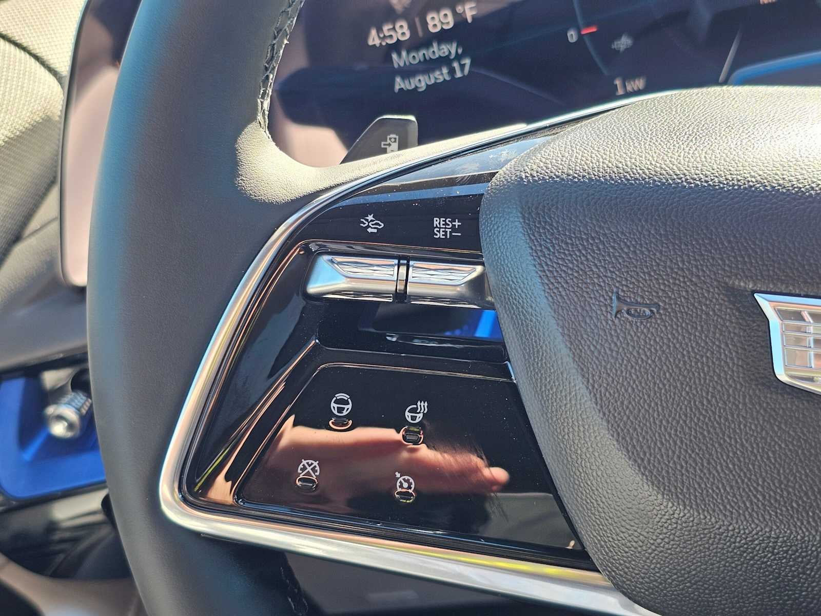 2027 Cadillac OPTIQ Luxury