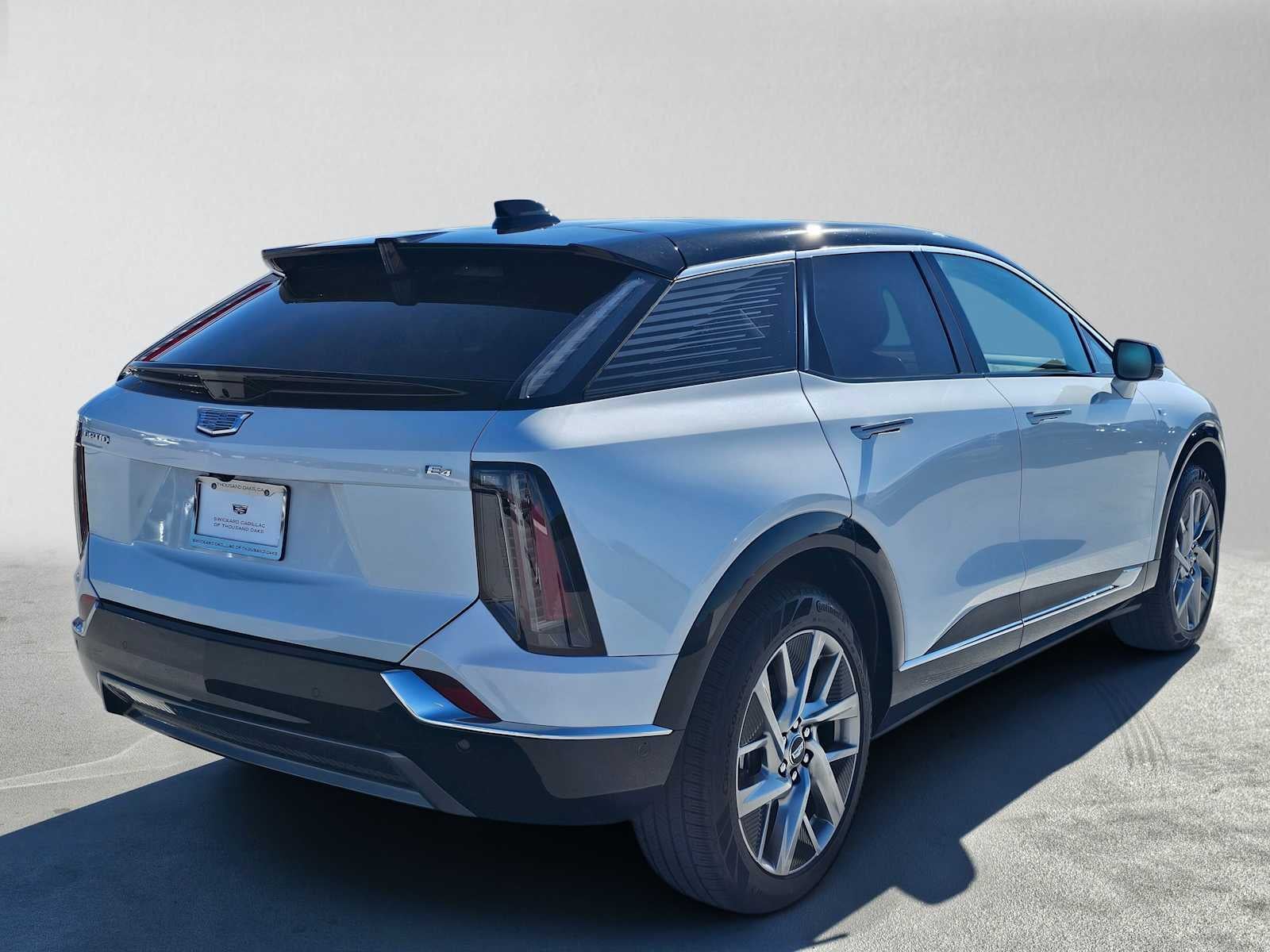 2027 Cadillac OPTIQ Luxury