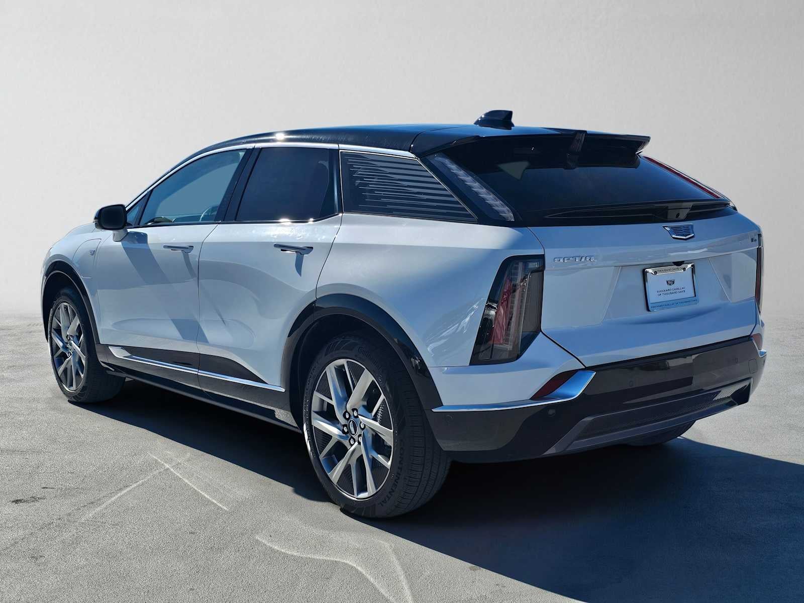 2027 Cadillac OPTIQ Luxury